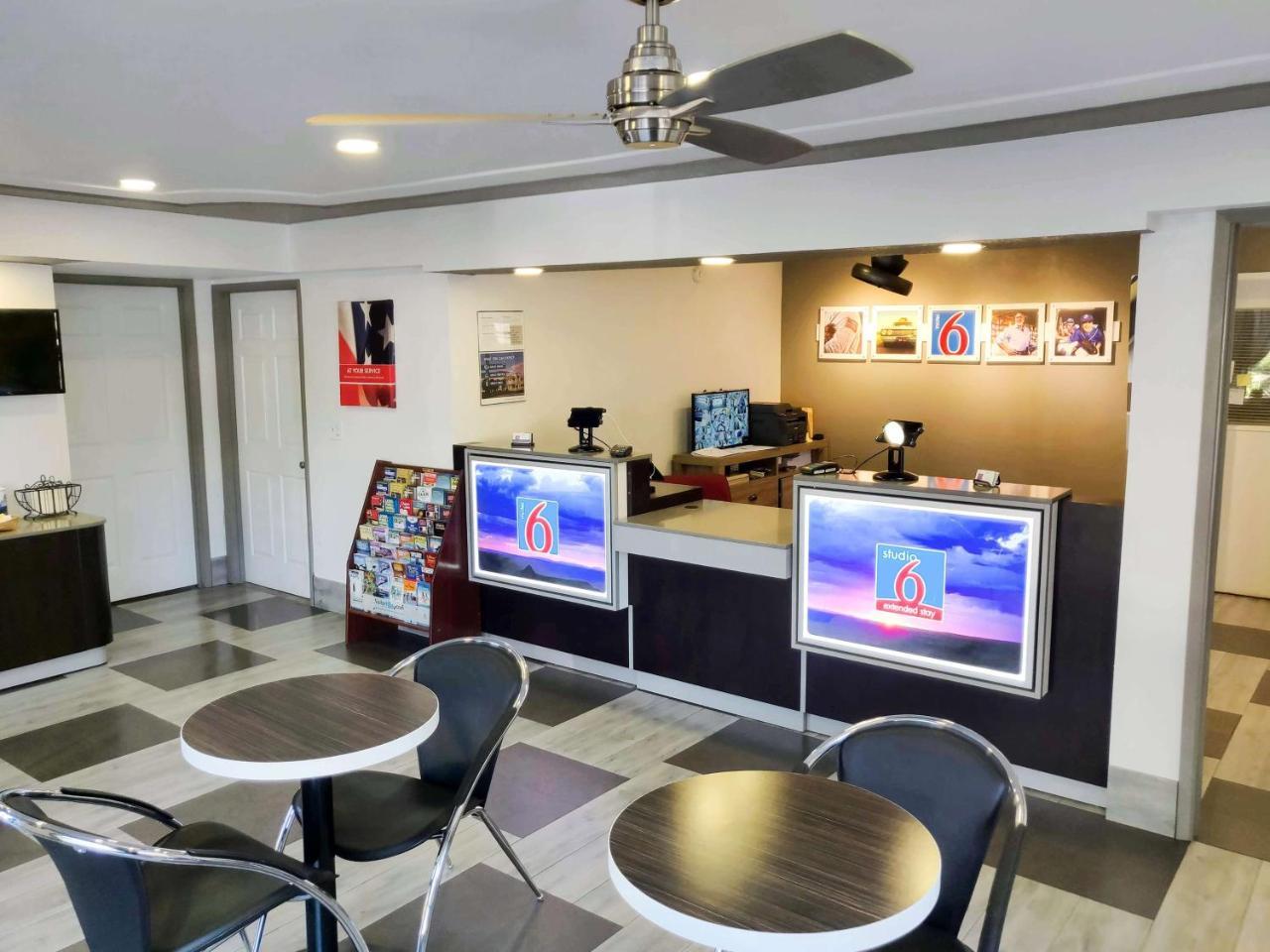 Studio 6-Fresno, Ca - Extended Stay Pinedale ภายนอก รูปภาพ