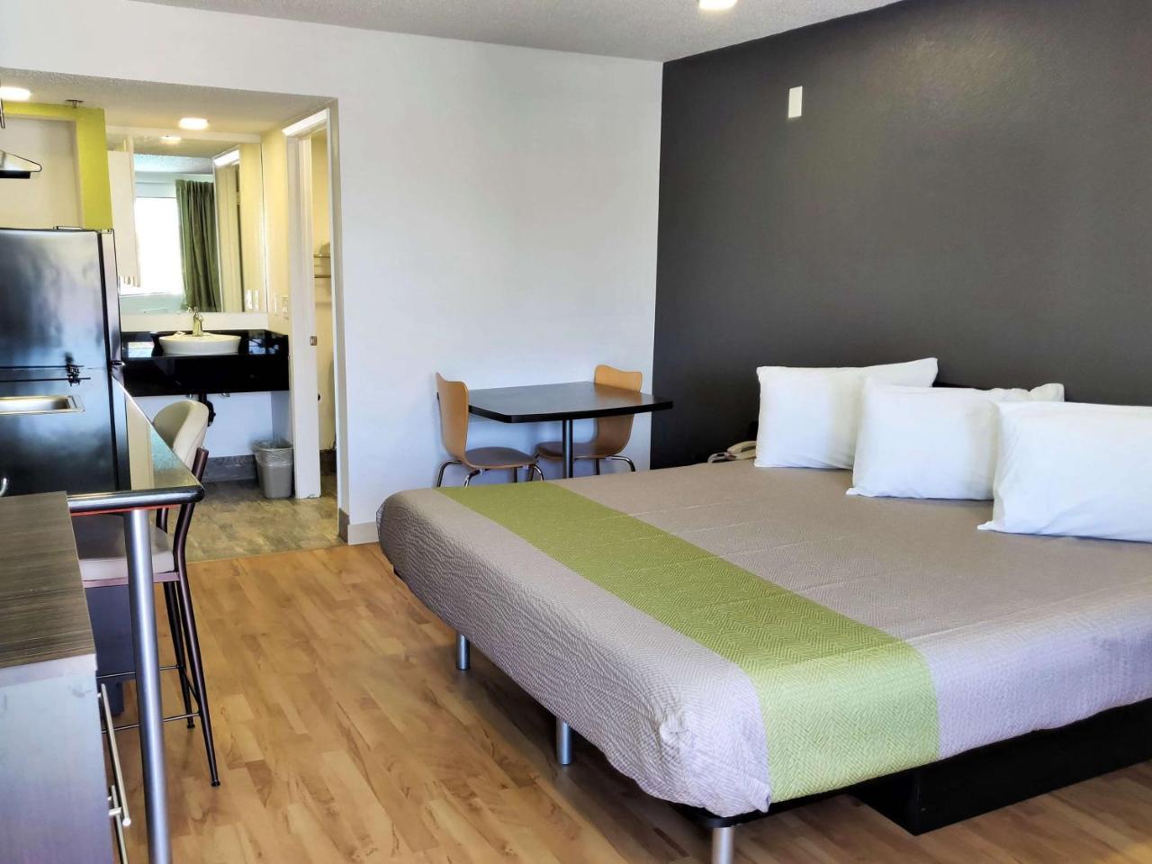 Studio 6-Fresno, Ca - Extended Stay Pinedale ภายนอก รูปภาพ