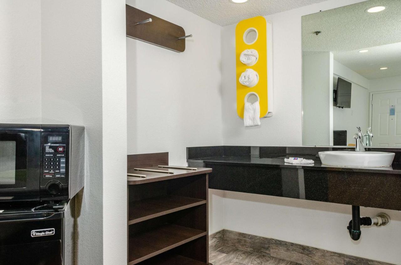Studio 6-Fresno, Ca - Extended Stay Pinedale ภายนอก รูปภาพ
